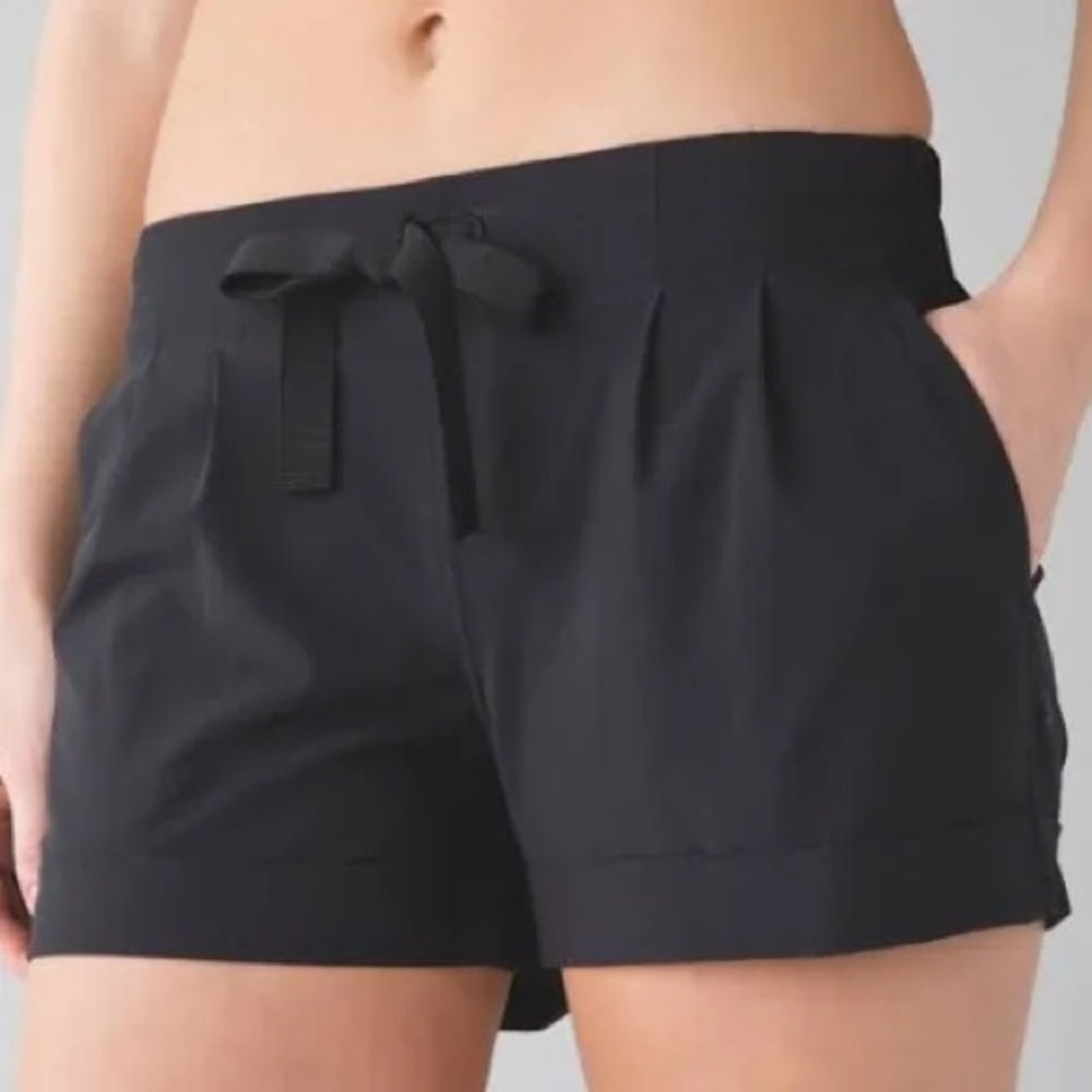 Lululemon Spring Break Away Shorts